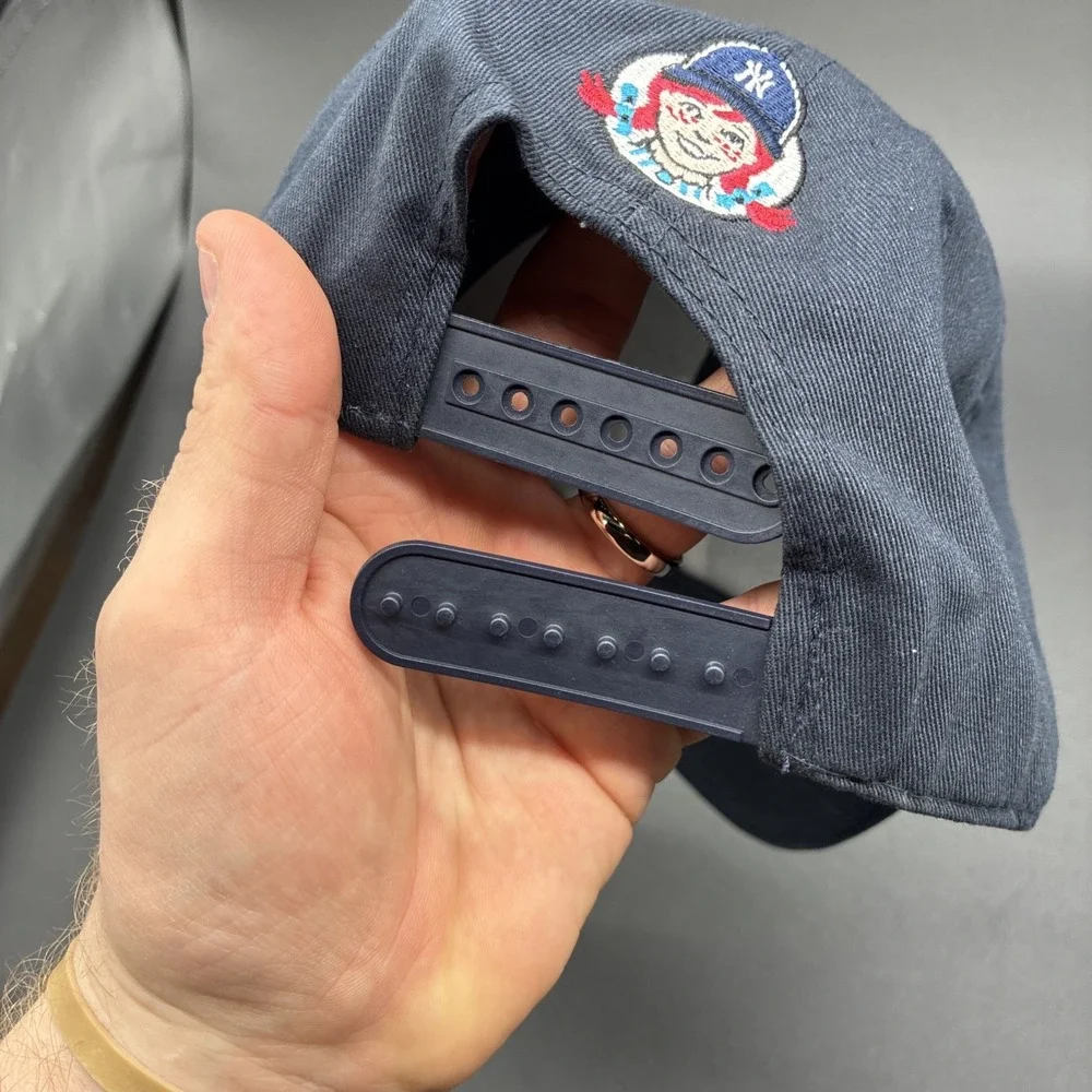 NY Yankees Snapback Hat Melonwear One Size Blue OG MLB Wendy's Back Patch